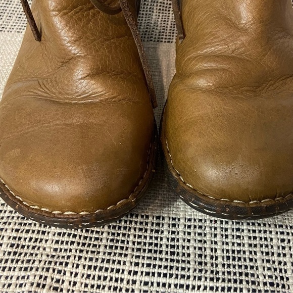 UGG / Capsia Winter Boots Size 8 - Picture 12 of 12
